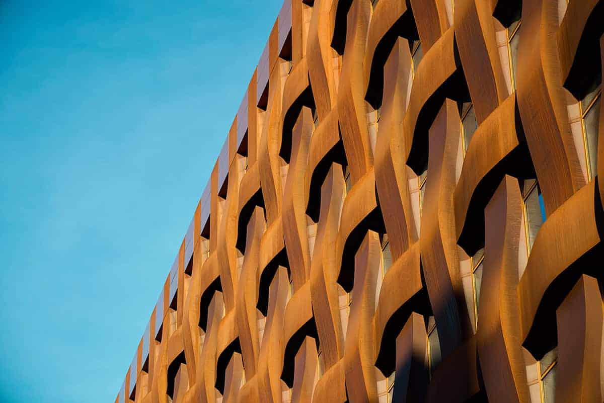 Wszystko, co musisz wiedzieć o wynalezieniu Cor-tenu