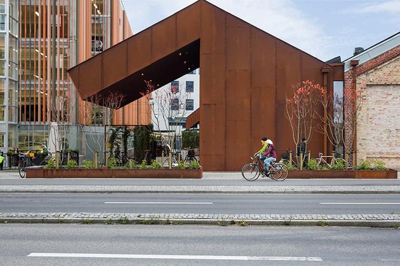 Stal kortenowska: parametry, cena, montaż cortenu [krok po kroku] | BLOG BUDOWLANY