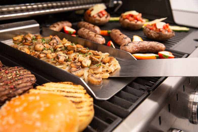 Akcesoria Broil King Do More - jak zamienić grill we wszechstronne centrum kulinarne? | BLOG BUDOWLANY Akcesoria Broil King Do More - jak zamienić grill we wszechstronne centrum kulinarne? | BLOG BUDOWLANY